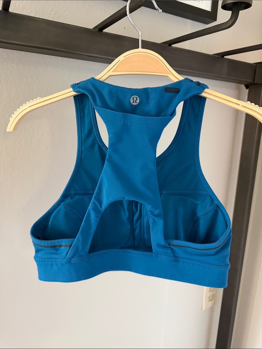 Lululemon Athletica Teal Blue Racerback Sports Bra with back pocket